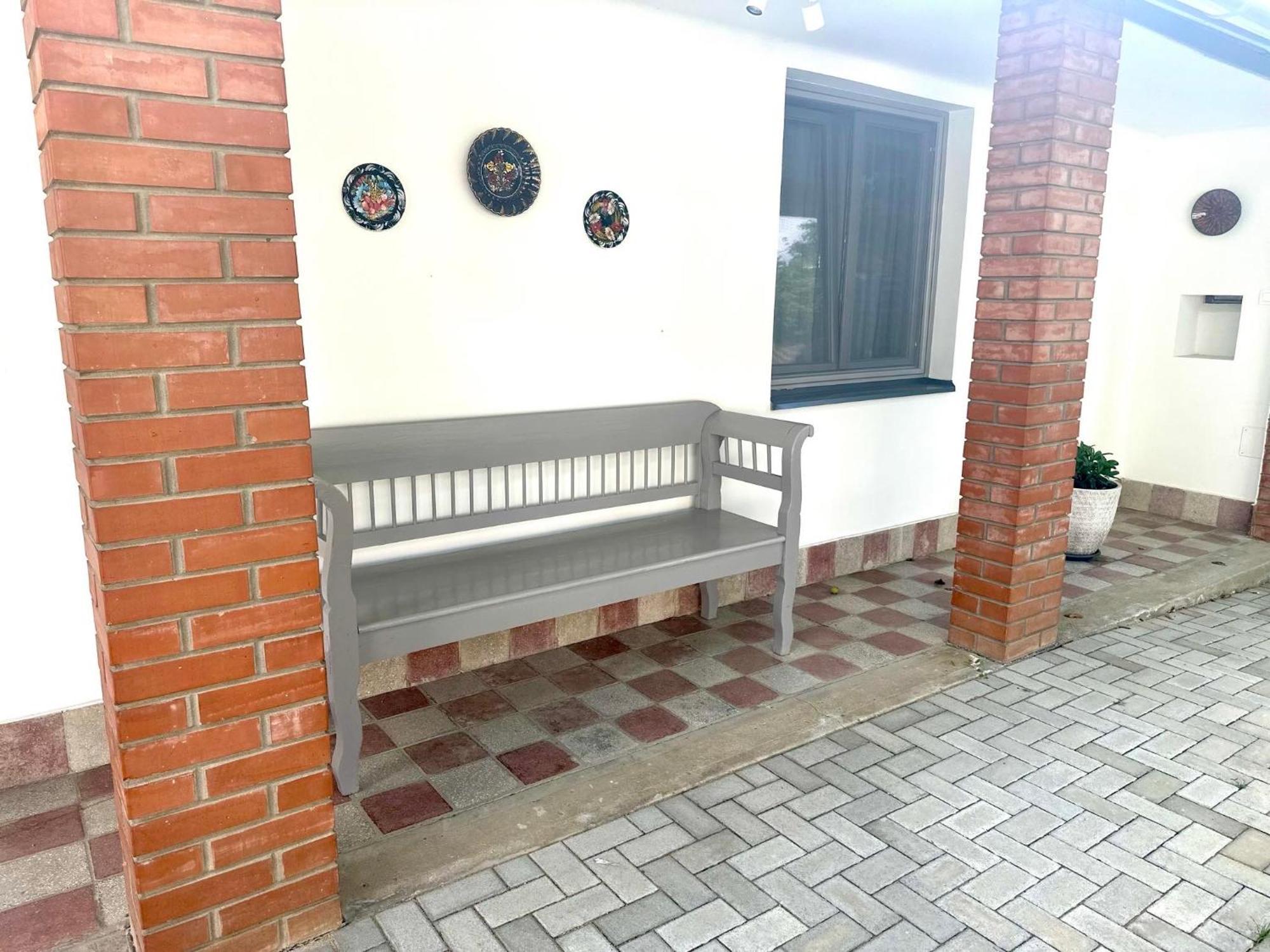 Tuenderkert Apartman Гюла Екстериор снимка